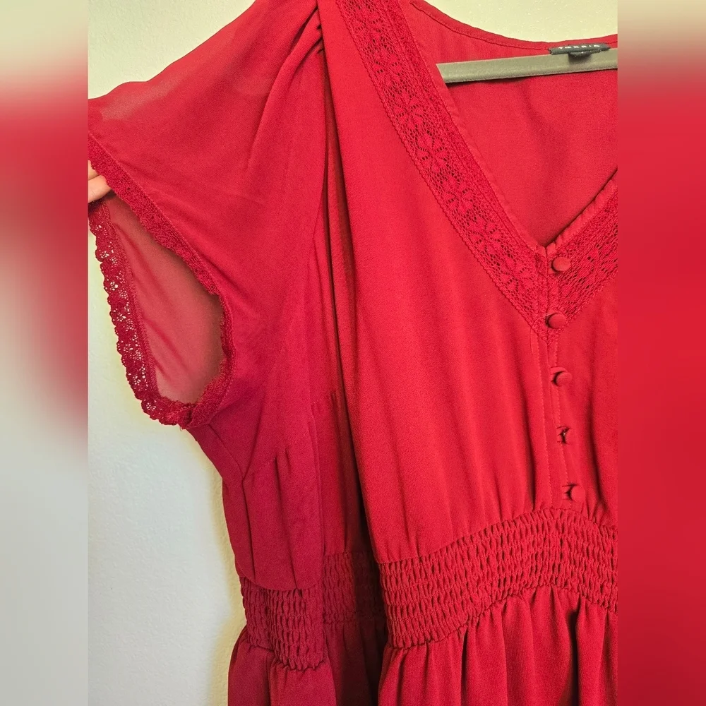 Torrid Scarlet Floral Blouse - Picture 3 of 8